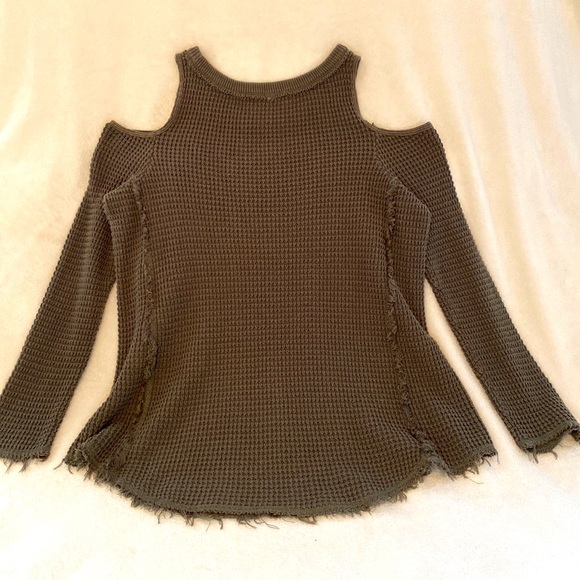 Free People cold shoulder top - Picture 2 of 5